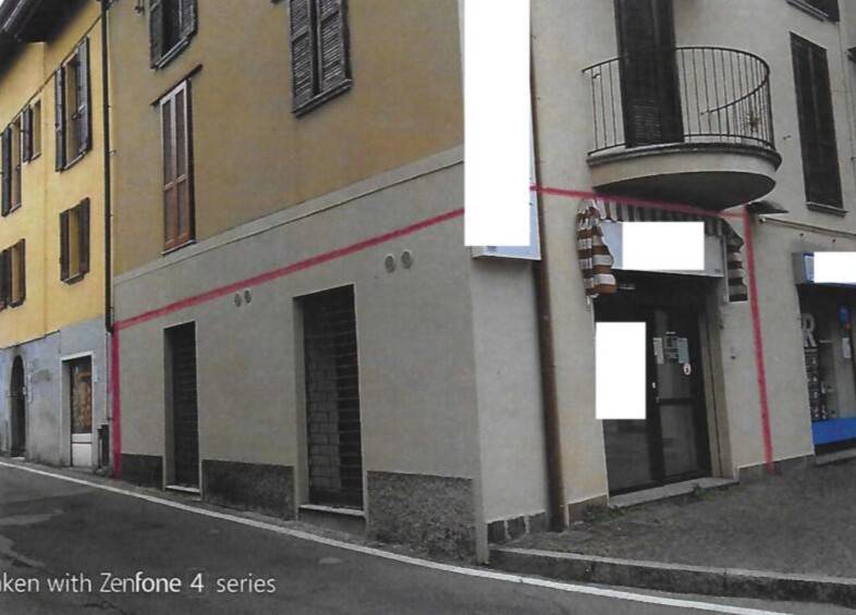 negozio in vendita a Mandello del Lario