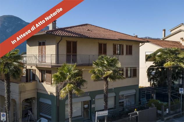 negozio in vendita a Mandello del Lario