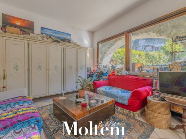 casa indipendente in vendita a Mandello del Lario in zona Maggiana