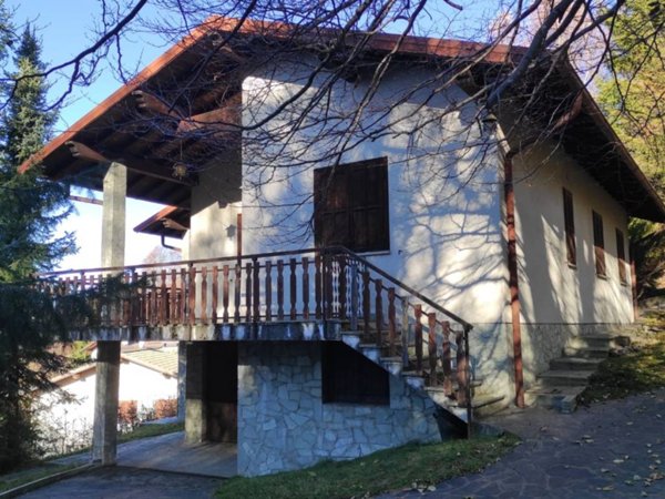casa indipendente in vendita a Mandello del Lario
