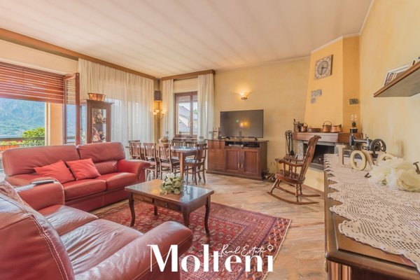 casa semindipendente in vendita a Mandello del Lario in zona Maggiana