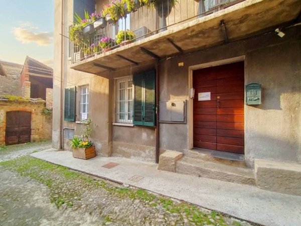 casa indipendente in vendita a Mandello del Lario in zona Maggiana