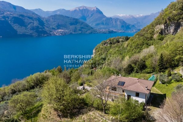 casa indipendente in vendita a Mandello del Lario in zona Palanzo