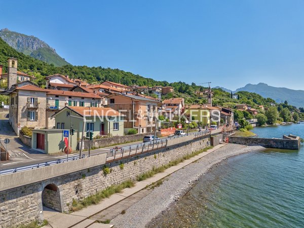casa indipendente in vendita a Mandello del Lario in zona Olcio