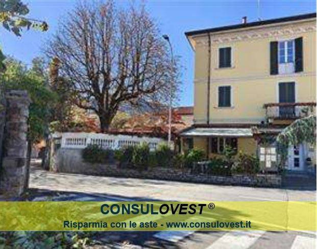 negozio in vendita a Mandello del Lario