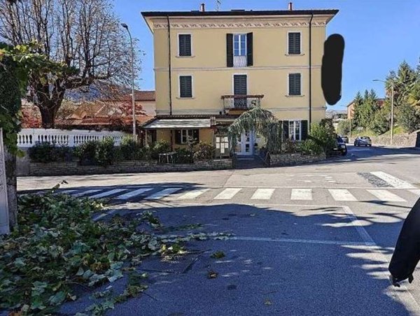 ufficio in vendita a Mandello del Lario