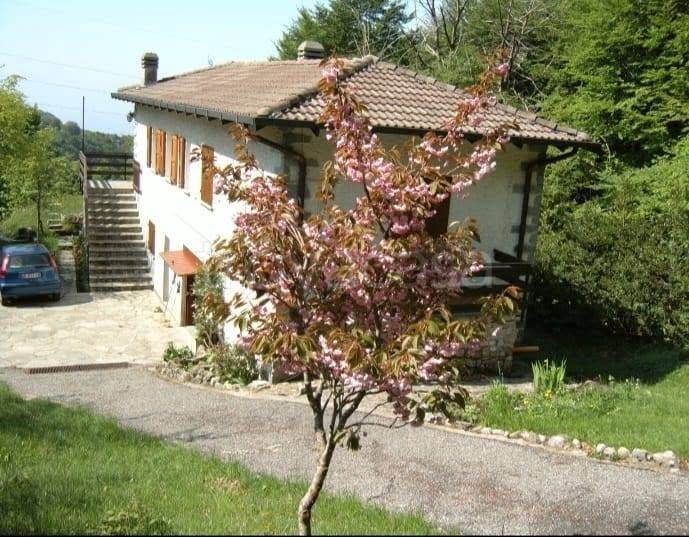 casa indipendente in vendita a Mandello del Lario