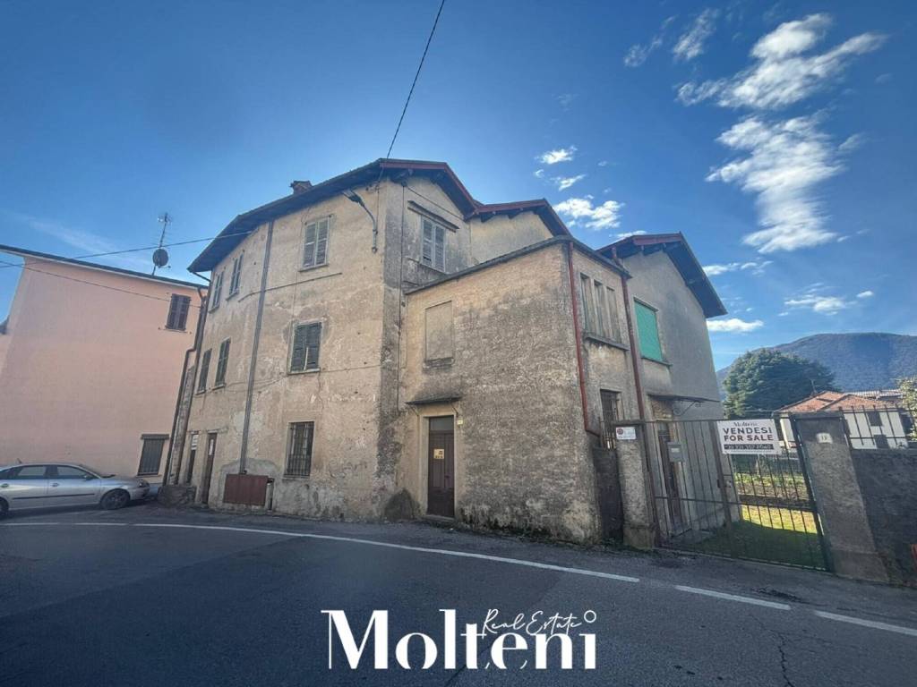 casa indipendente in vendita a Mandello del Lario in zona Palanzo