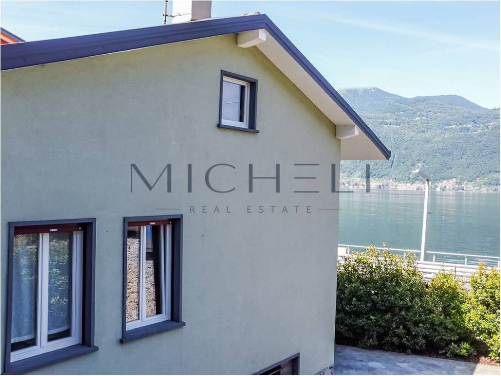 casa indipendente in vendita a Mandello del Lario in zona Olcio