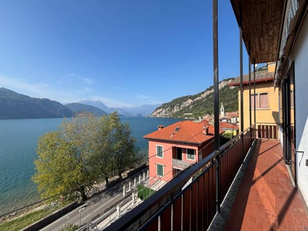 appartamento in vendita a Mandello del Lario in zona Olcio