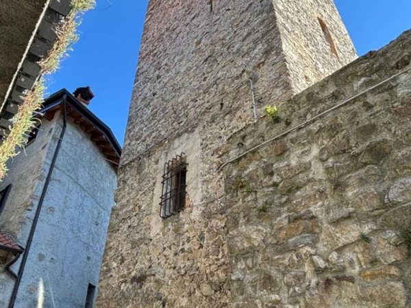 casa indipendente in vendita a Mandello del Lario in zona Maggiana