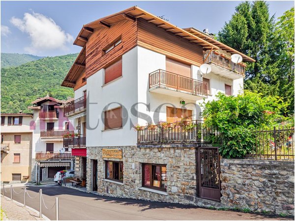 casa indipendente in vendita a Margno