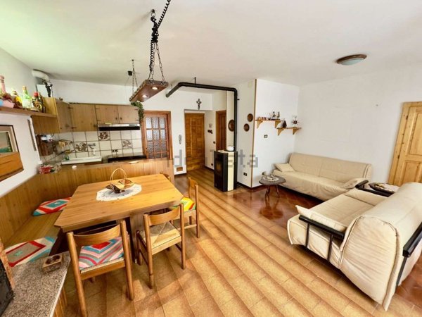 appartamento in vendita a Margno