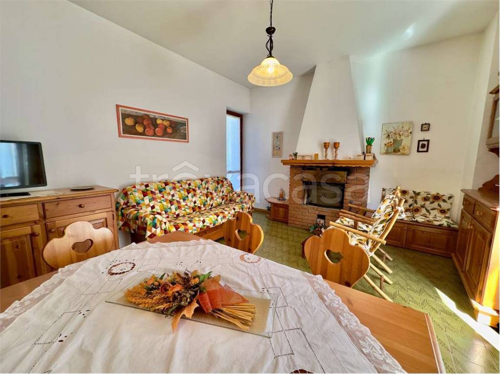 appartamento in vendita a Margno