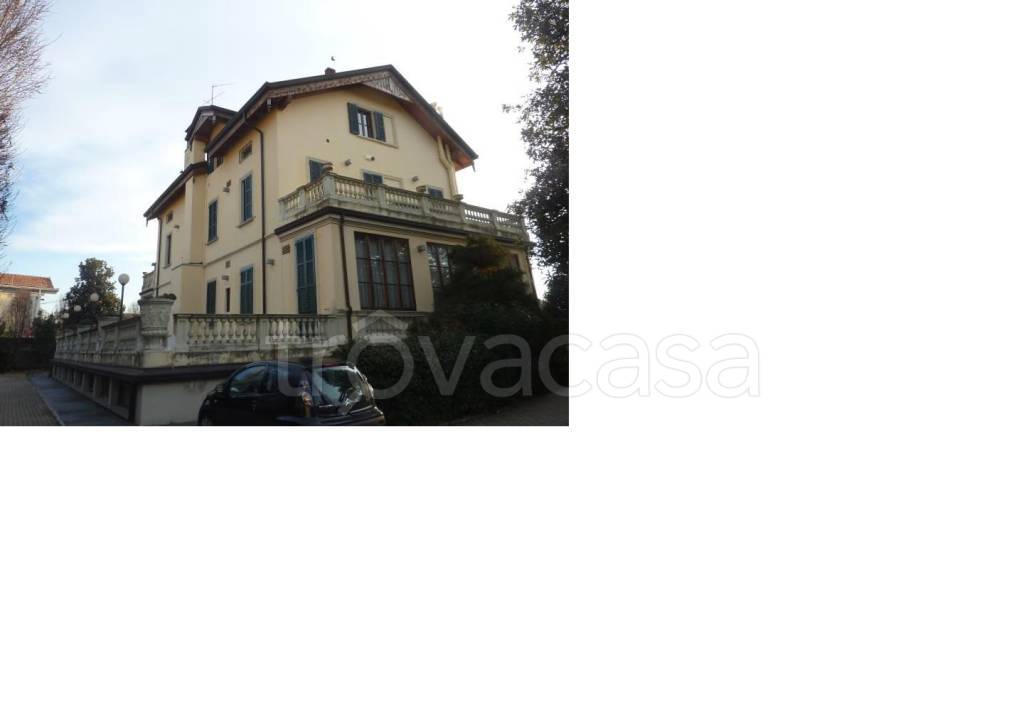villa in vendita a Merate
