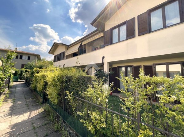 appartamento in vendita a Merate in zona Cassina Fra Martino