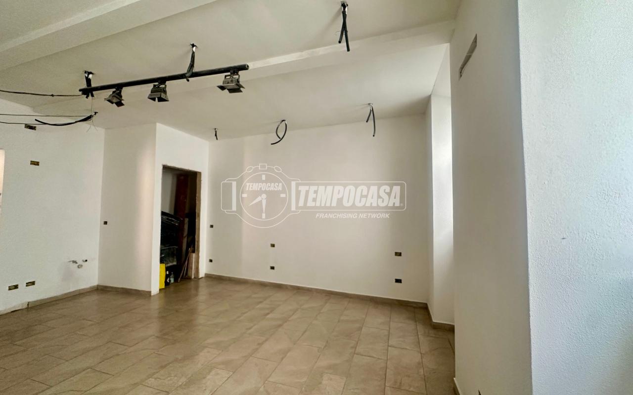 appartamento in vendita a Merate