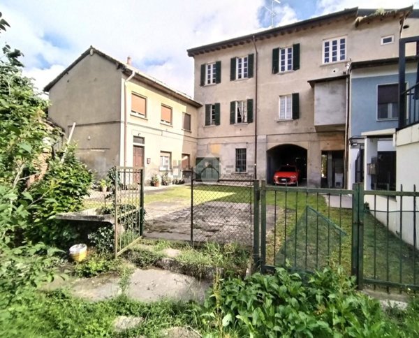 pentavano in vendita a Merate