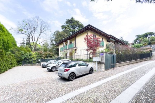 appartamento in vendita a Merate