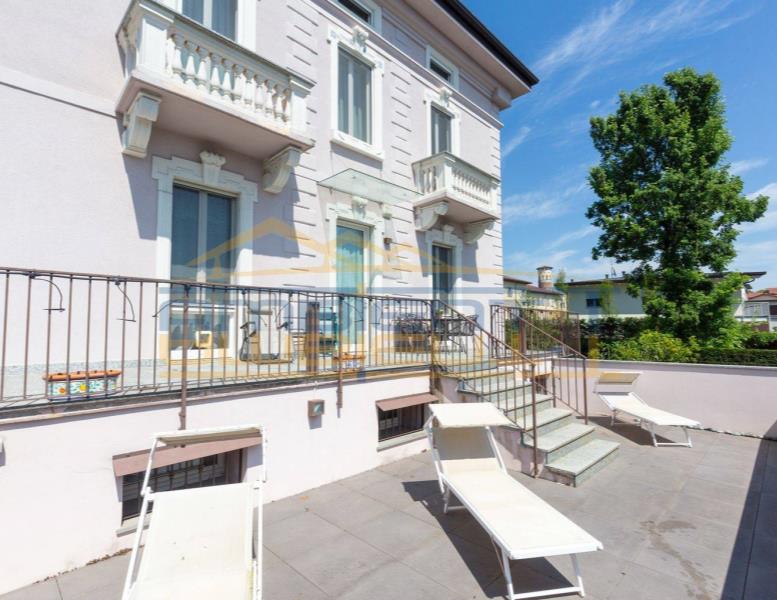 casa indipendente in vendita a Merate