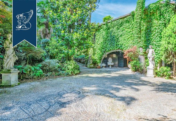 casa indipendente in vendita a Merate