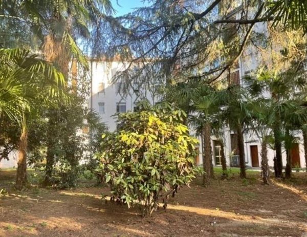 appartamento in vendita a Merate