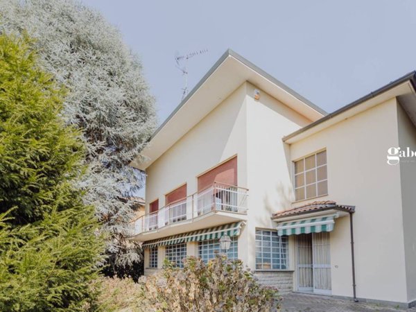 casa indipendente in vendita a Merate