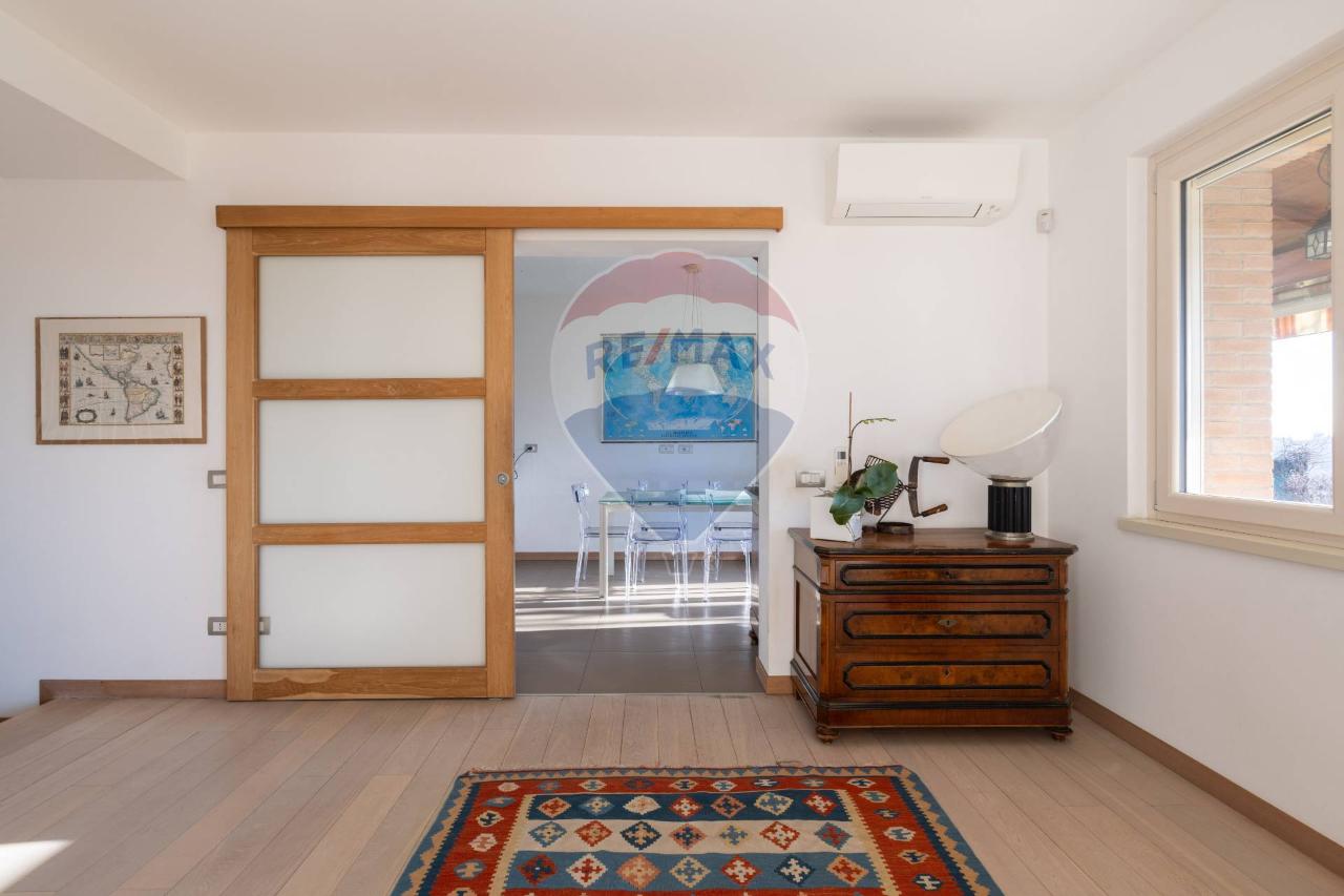 casa indipendente in vendita a Merate