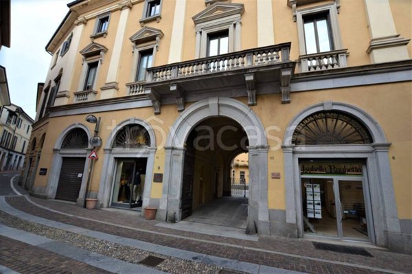 appartamento in vendita a Merate