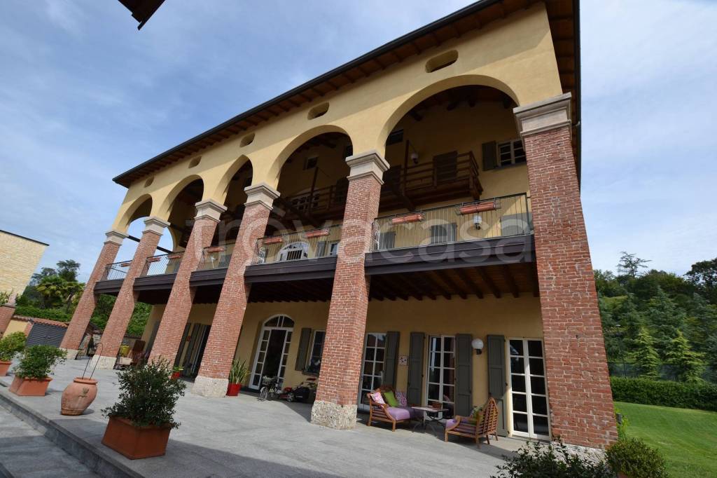 appartamento in vendita a Merate