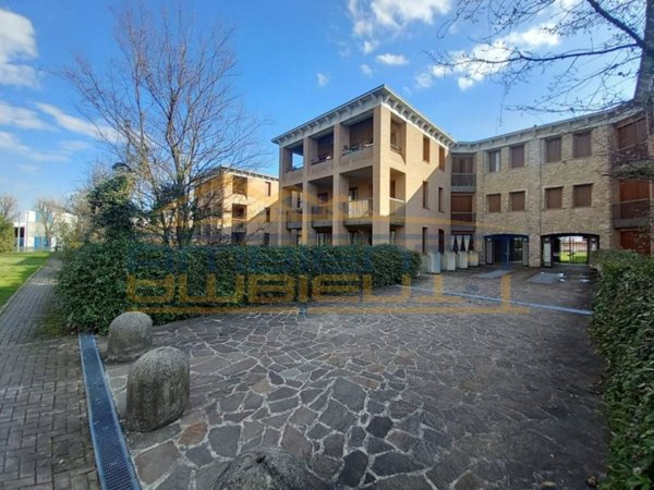 appartamento in vendita a Merate