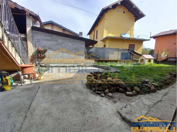 casa indipendente in vendita a Merate
