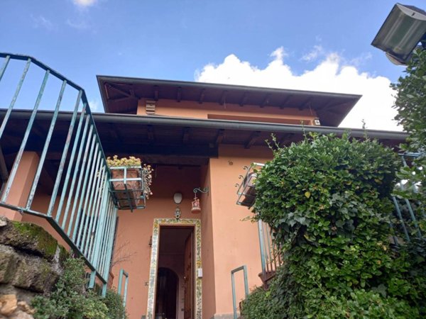 casa indipendente in vendita a Merate