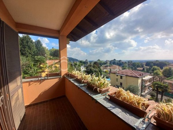 casa indipendente in vendita a Merate