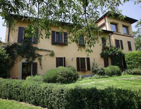 casa indipendente in vendita a Merate