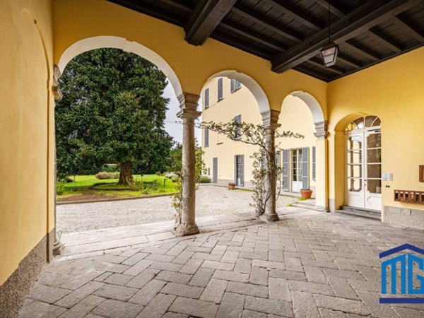 appartamento in vendita a Merate