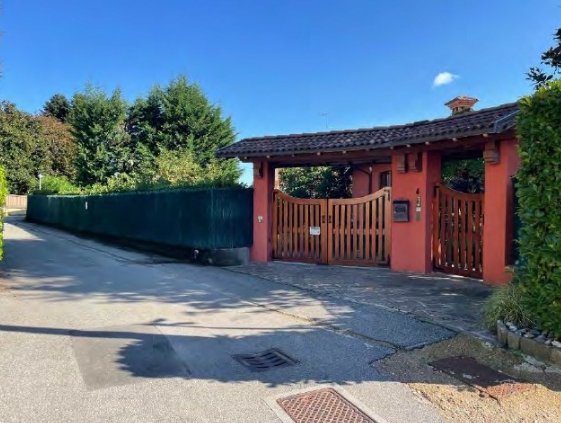 casa indipendente in vendita a Merate