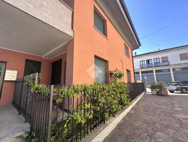 appartamento in vendita a Merate