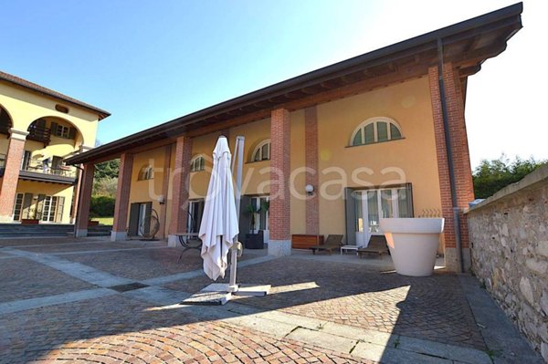 casa indipendente in vendita a Merate