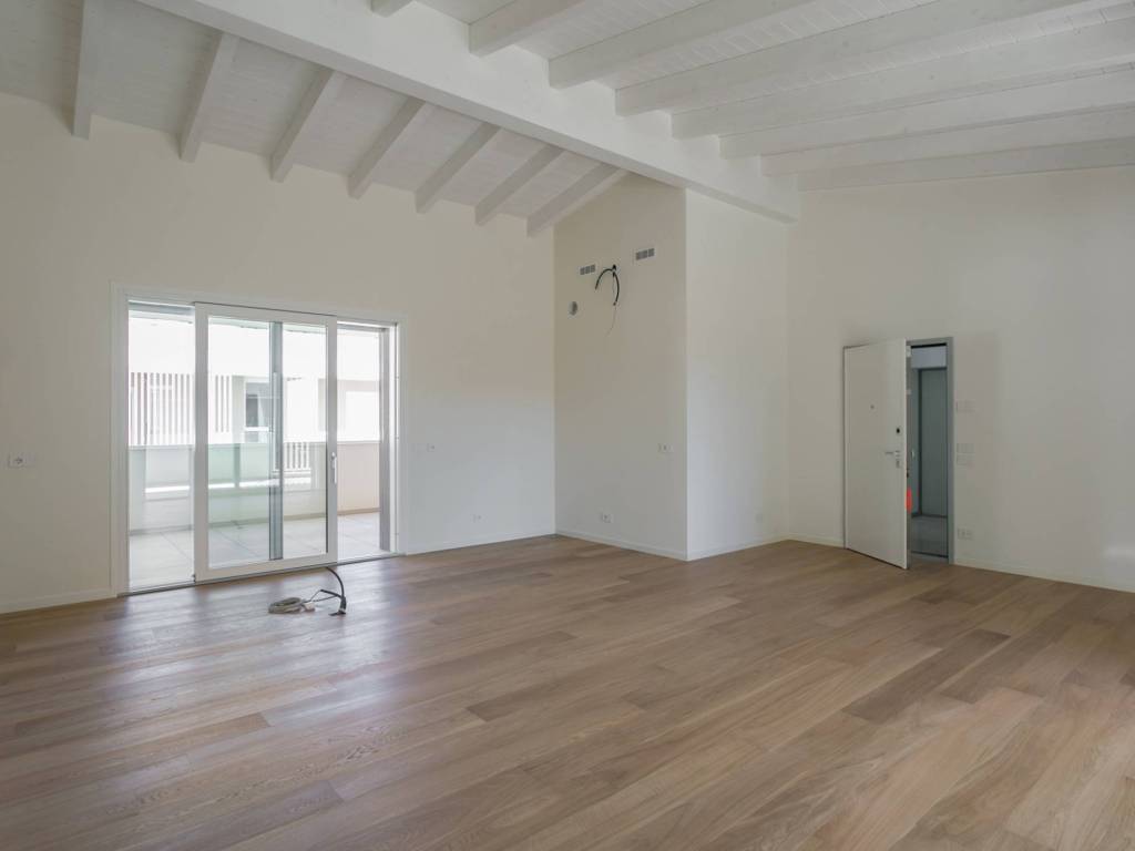 appartamento in vendita a Merate in zona Sartirana