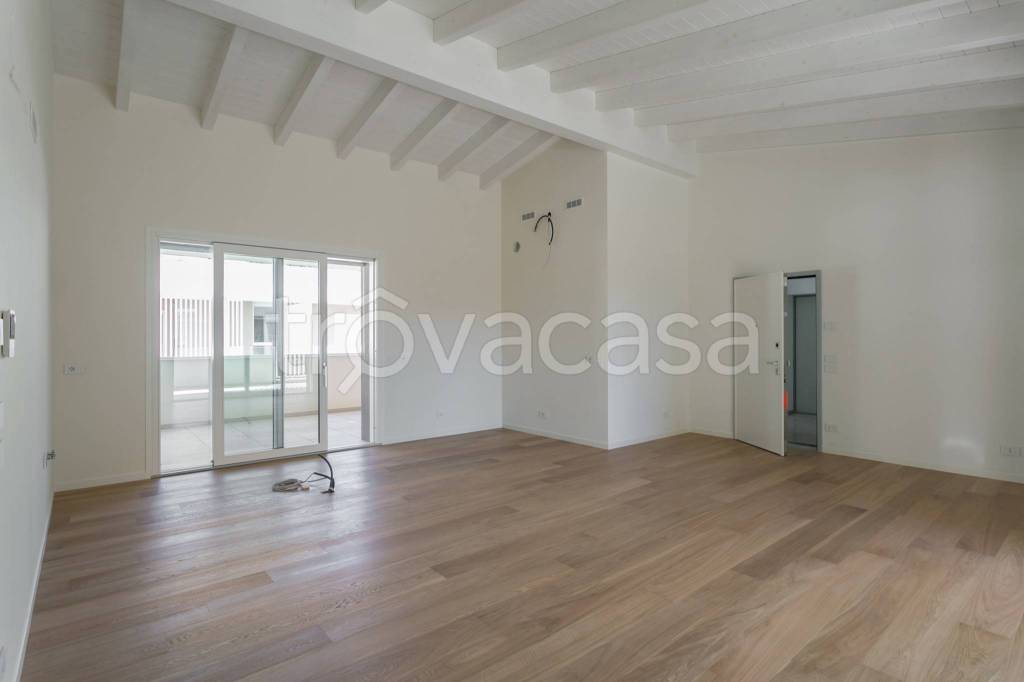 appartamento in vendita a Merate