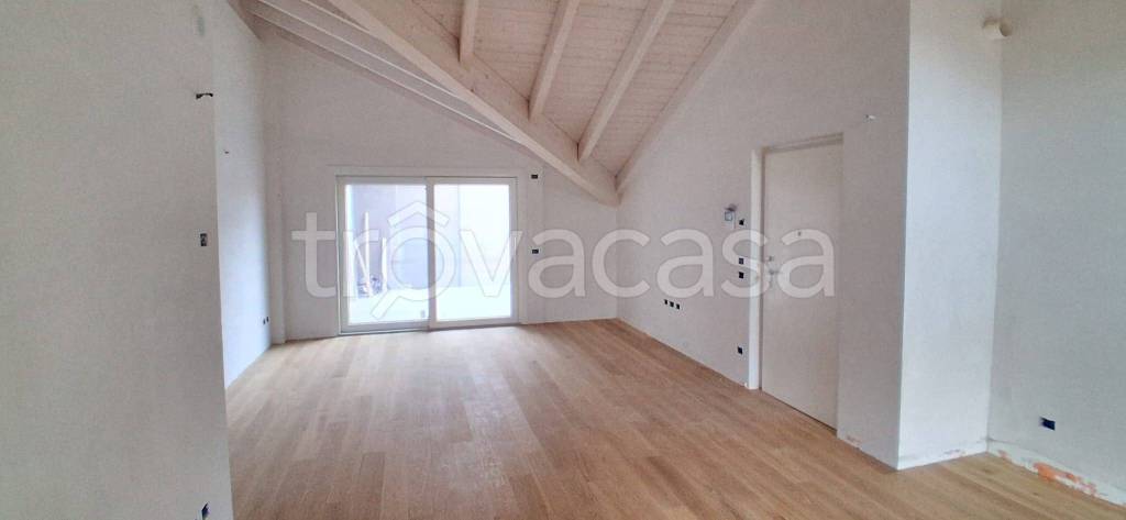 appartamento in vendita a Merate
