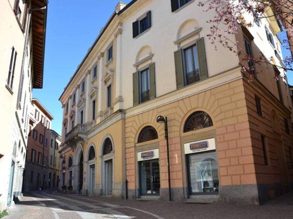 appartamento in vendita a Merate