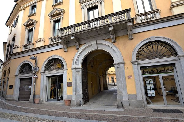 appartamento in vendita a Merate