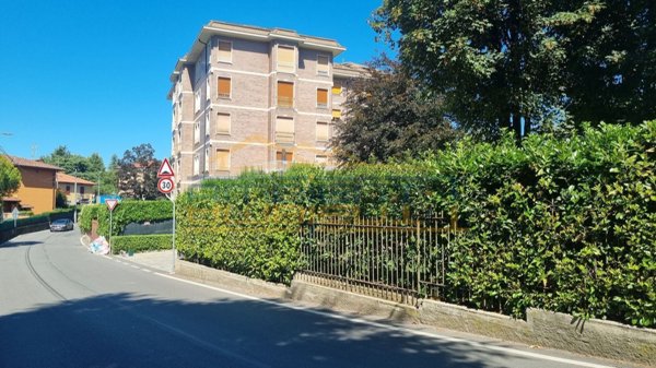 appartamento in vendita a Merate in zona Sartirana