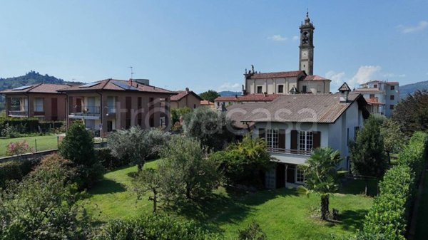 casa indipendente in vendita a Merate