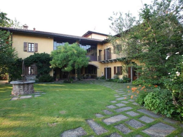 casa indipendente in vendita a Merate