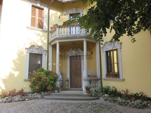casa indipendente in vendita a Merate