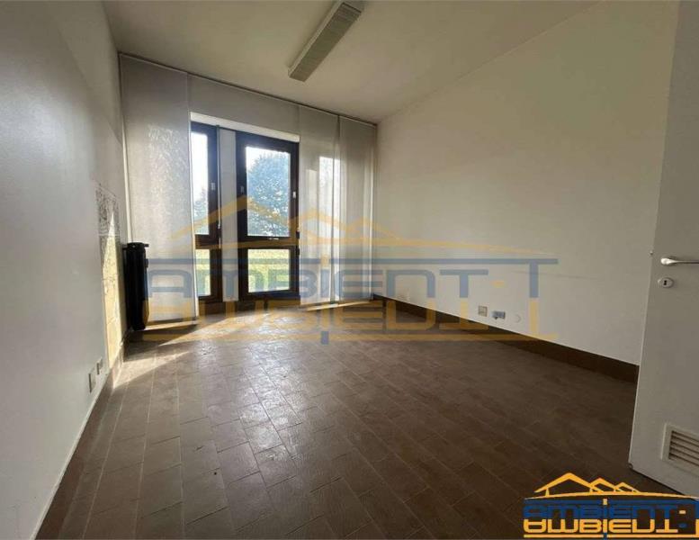 ufficio in vendita a Merate