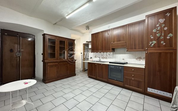 appartamento in vendita a Merate in zona Cassina Fra Martino